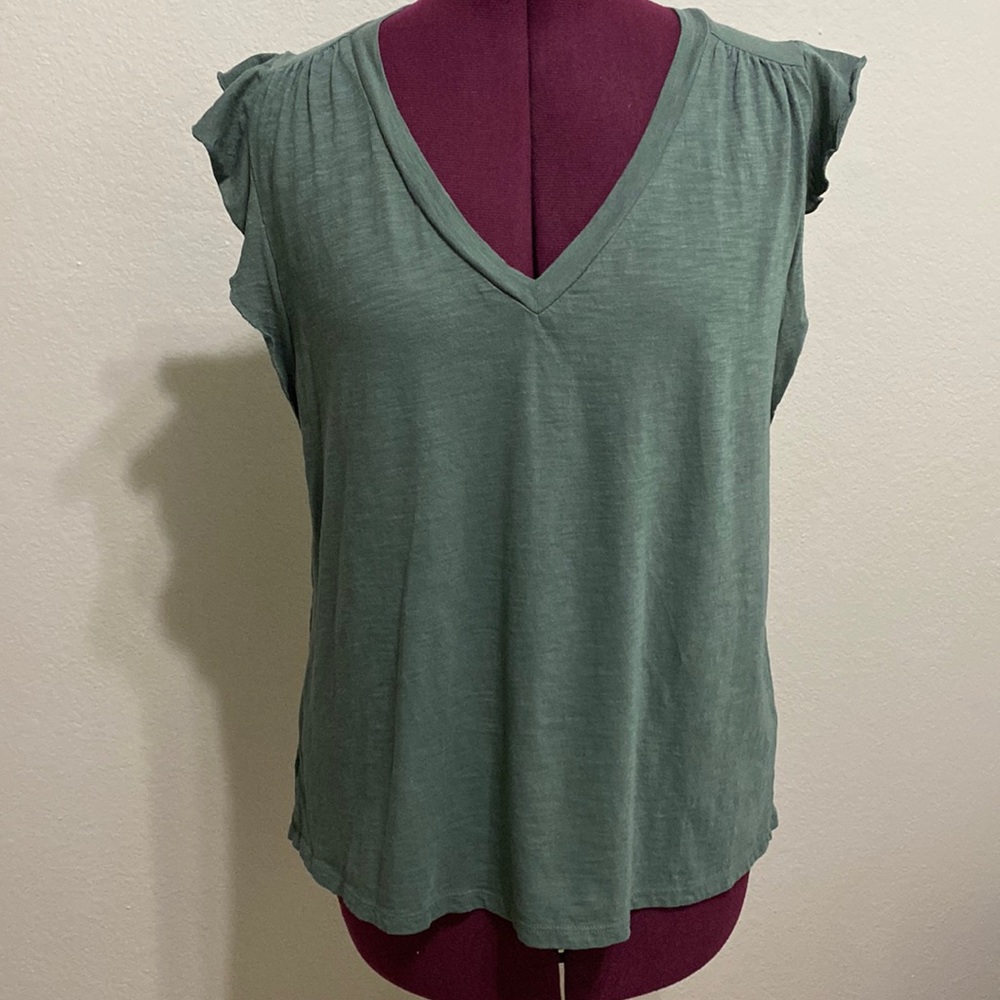 LOFT Women's Short Sleeve V-Neck Tee in Olive Green